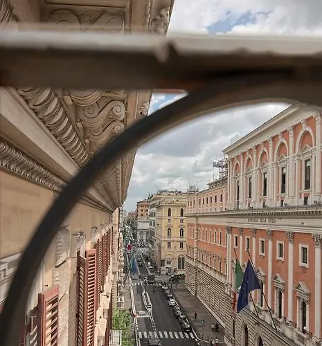 Relais Quattro Fontane Konukevi